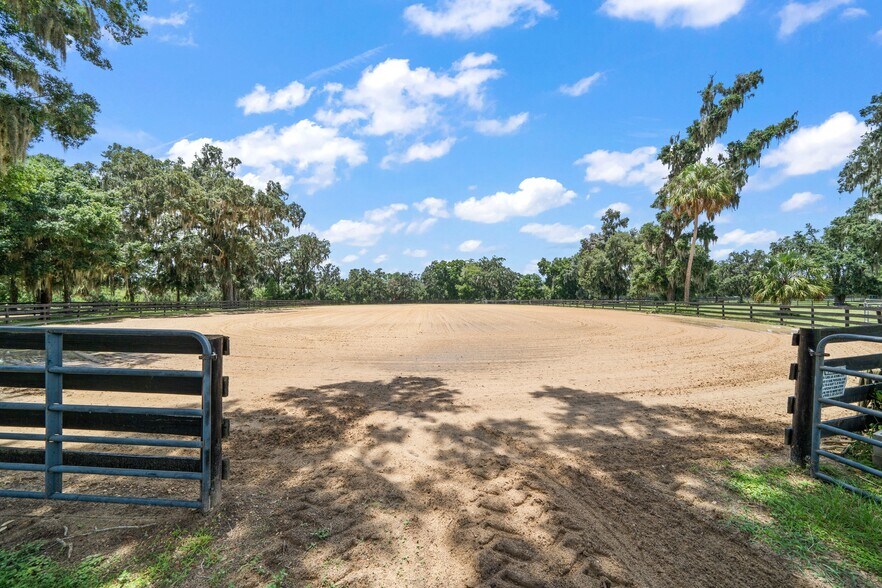 More Photos Of 7650 N Whippoorwill Ter, Hernando Horse Stables For Sale