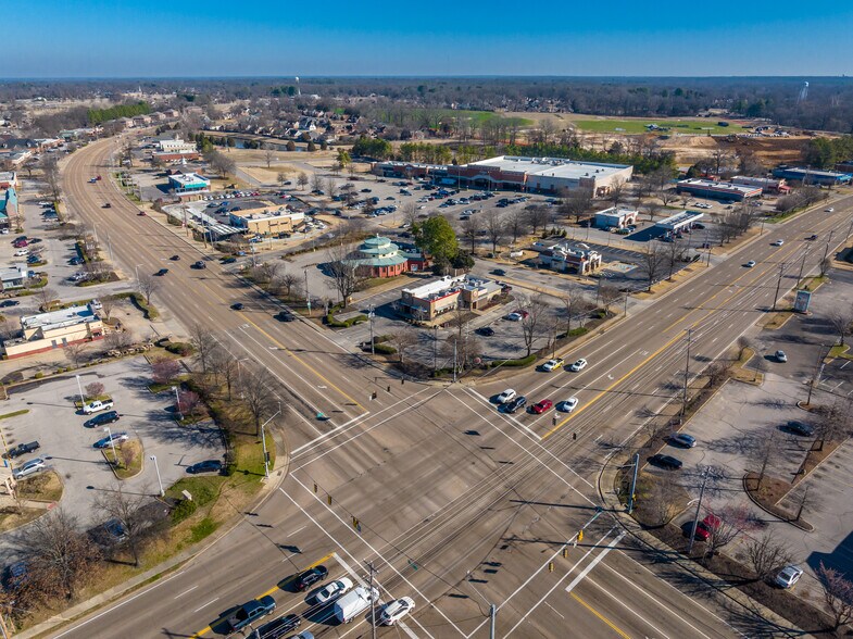 More Photos Of 2936 Kirby Whitten Rd, Memphis Restaurant For Lease