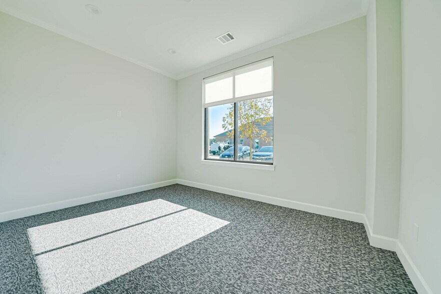 More Photos Of 7700 Preston Rd, Frisco Office For Sale