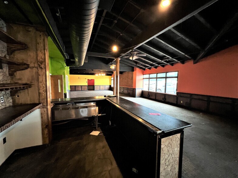 More Photos Of 5185 State Route 30, Greensburg Restaurant For Lease