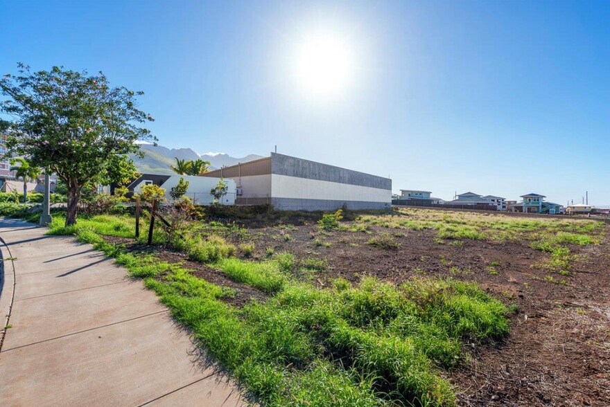 More Photos Of 214 Kupuohi St, Lahaina Land For Sale