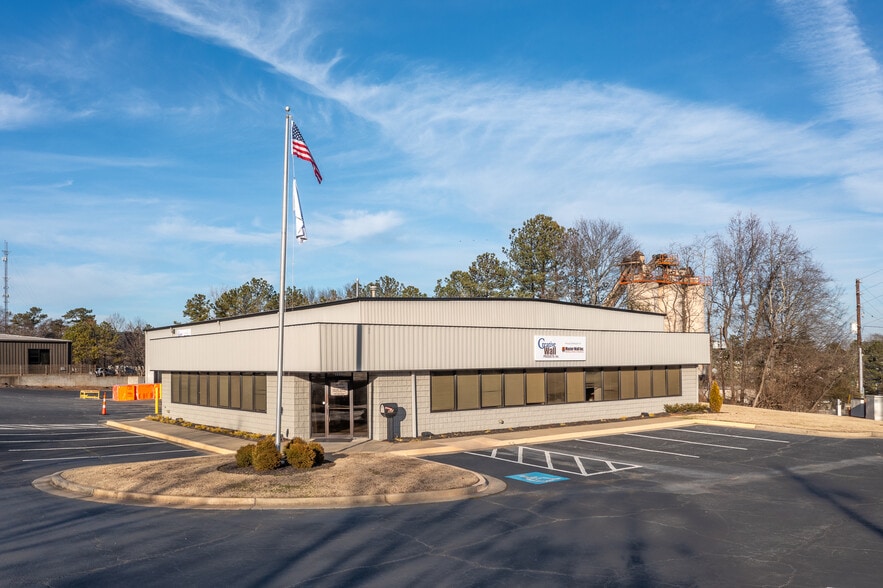 Primary Photo Of 980 Kenmill Dr, Marietta Warehouse For Lease