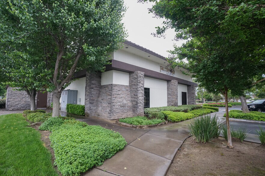 More Photos Of 1225 Canal Blvd, Ripon Restaurant For Sale