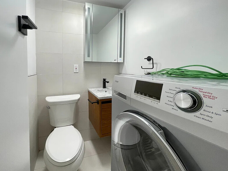 More Photos Of 750 Washington Ave, Brooklyn Apartments For Sale
