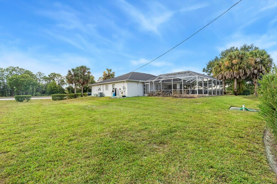 More Photos Of 5106 Lee Blvd, Lehigh Acres Office For Sale
