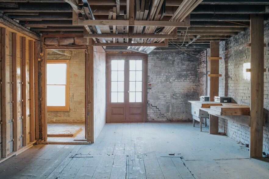 More Photos Of 32 Chambers St, Newburgh Light Manufacturing For Sale