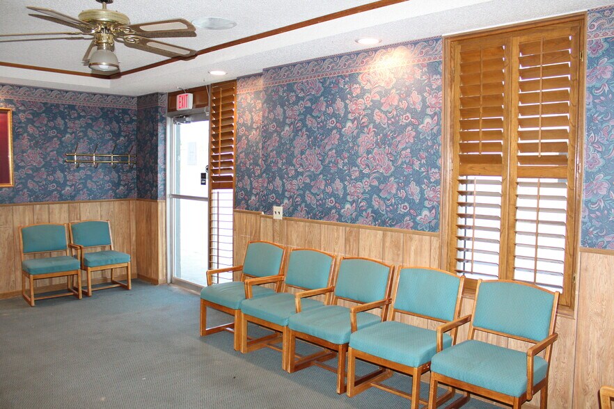 More Photos Of 628 4th St, Healdton Healthcare For Sale