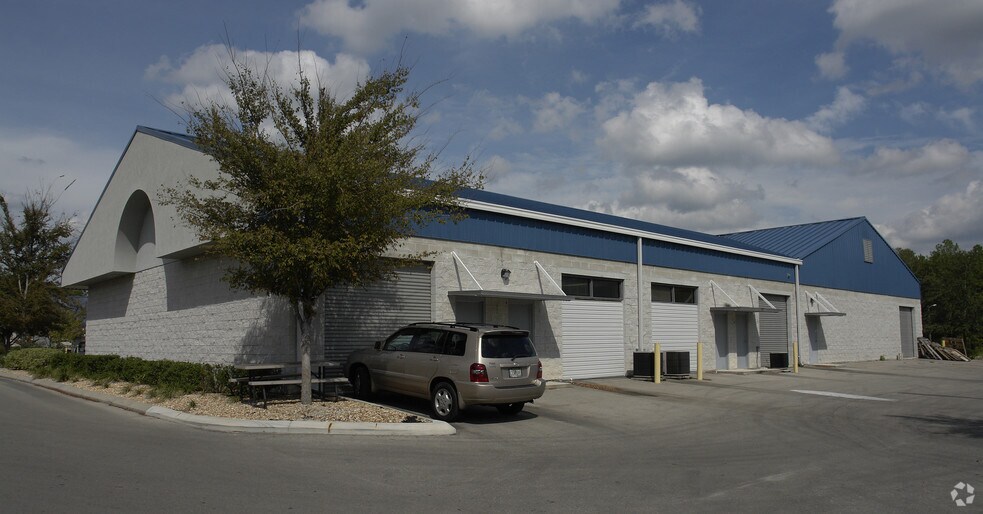 More Photos Of 4577 NW 6th St, Gainesville Unknown For Lease