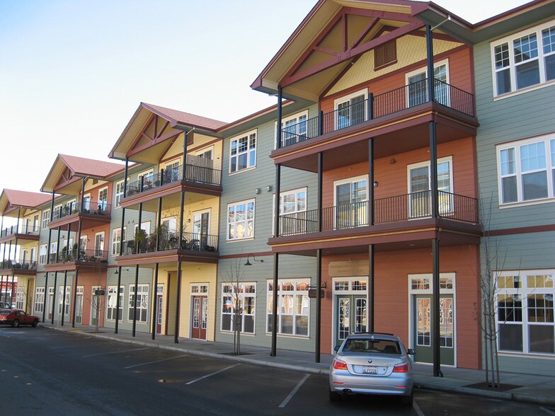 More Photos Of 220 Windsor River Rd, Windsor Apartments For Sale