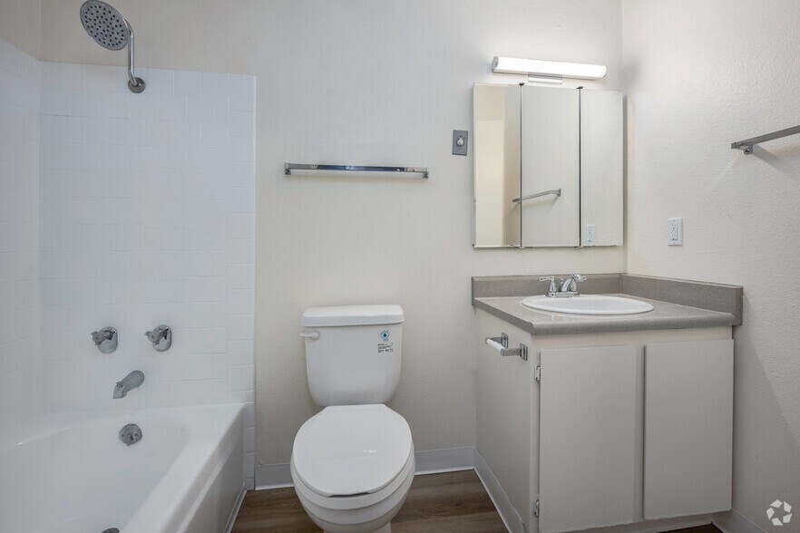 More Photos Of 6546 Auburn Blvd, Citrus Heights Apartments For Sale