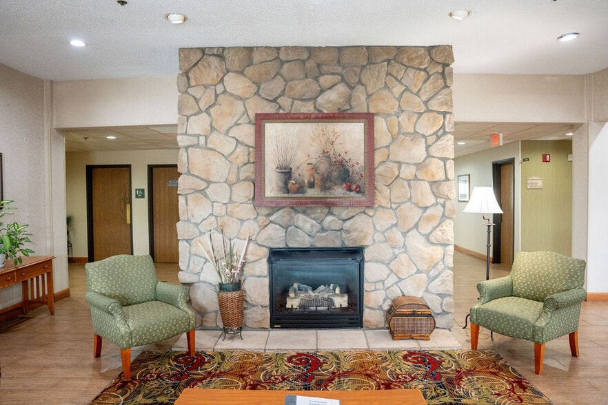 More Photos Of 115 N Water St, Coshocton Hotel For Sale