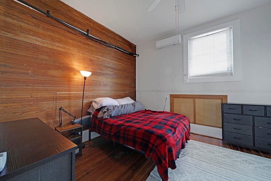 More Photos Of 117 Main St, Chester Office For Sale