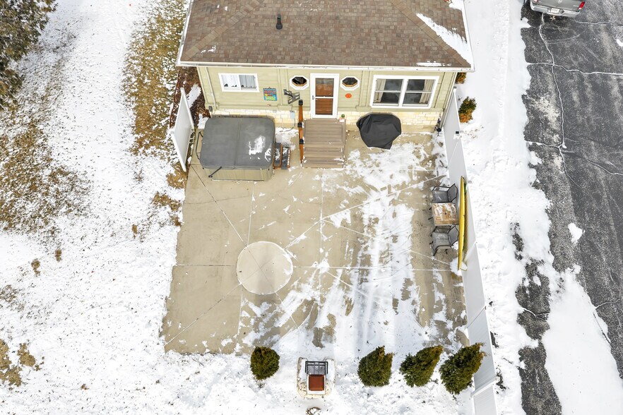 More Photos Of 513-529 Duluth Ave, Sturgeon Bay, Sturgeon Bay General Retail For Sale