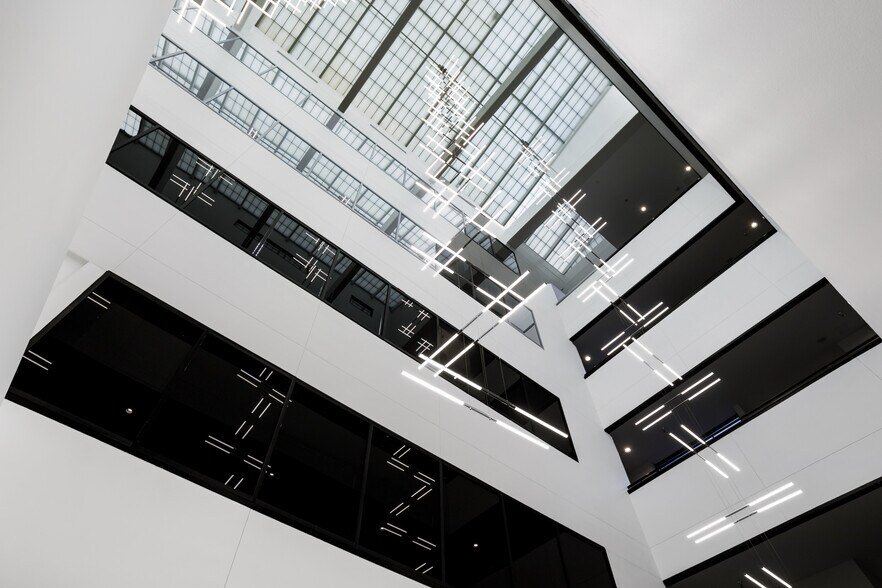 More Photos Of 49 Music Square W, Nashville Office For Lease