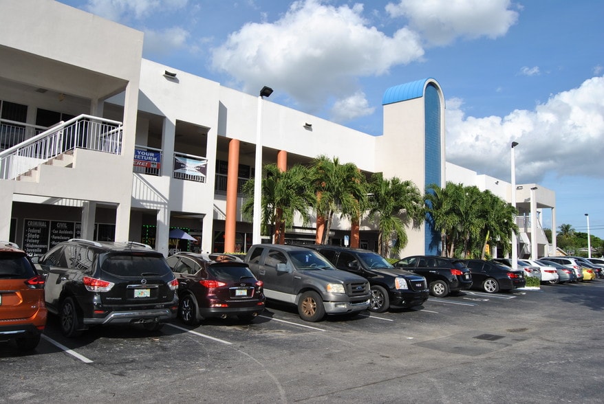 More Photos Of 17325 NW 27th Ave, Miami Gardens Medical For Lease