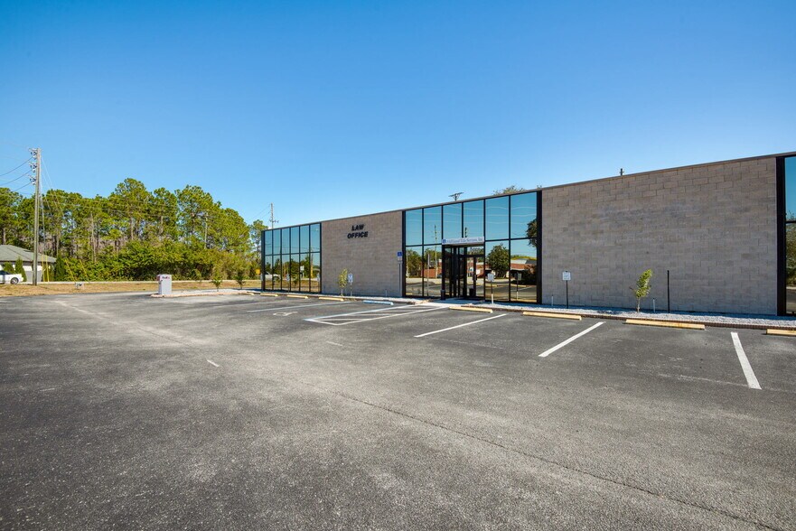More Photos Of 9020 Rancho del Rio Dr, New Port Richey Office For Lease