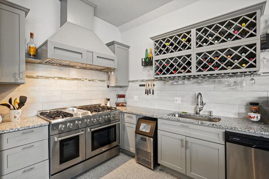 More Photos Of 251 S Mill St, Lewisville Apartments For Sale
