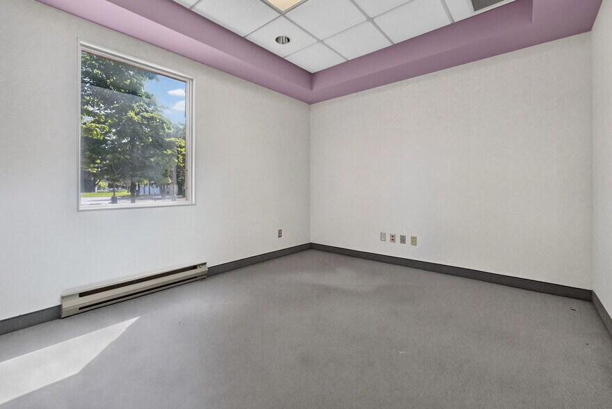 More Photos Of 3405 Rhodes Dr, Windsor Medical For Lease