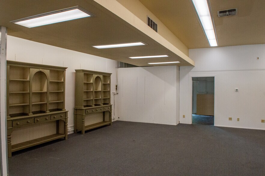 More Photos Of 435 Center St, Healdsburg Unknown For Lease