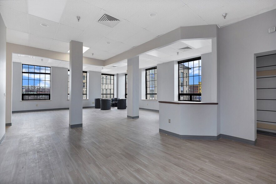 More Photos Of 51-59 Taylor St, Springfield Storefront Retail Office For Sale