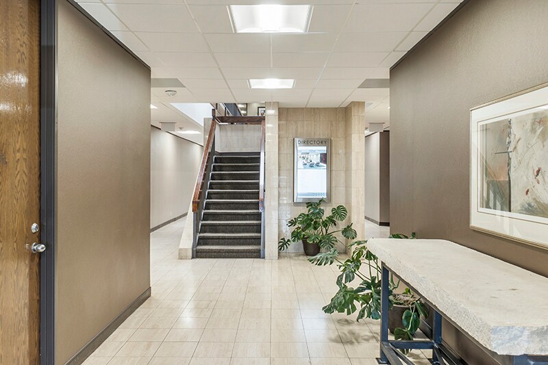 More Photos Of 4300 MacArthur Ave, Dallas Office For Lease