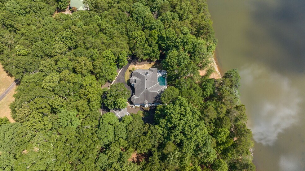 More Photos Of 2200 Martins Ford Rd, Dahlonega Specialty For Sale