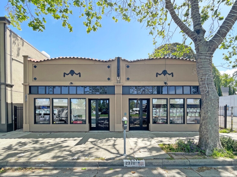 Primary Photo Of 2371-2373 San Pablo Ave, Berkeley Storefront Retail Residential For Lease