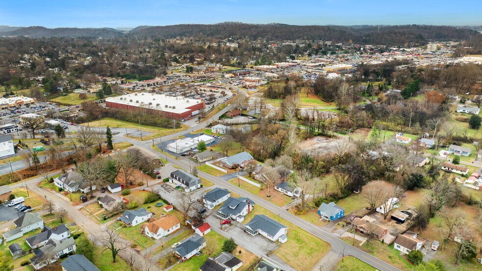 More Photos Of , Knoxville Unknown For Sale