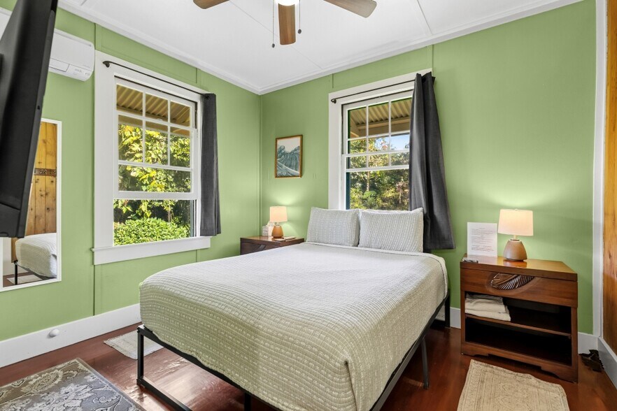 More Photos Of 1896 Kalanianaole St, Hilo Hospitality For Sale