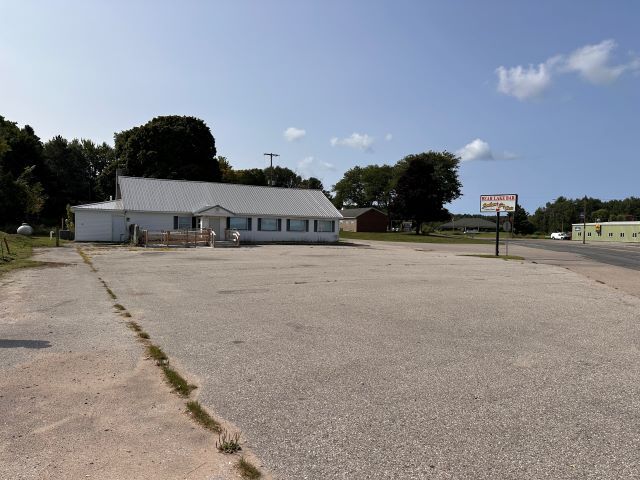 More Photos Of 12323 Maple St, Bear Lake Storefront Retail Residential For Sale