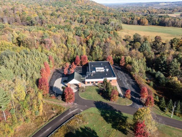 More Photos Of 10 Timberview Ln, Russell Medical For Sale