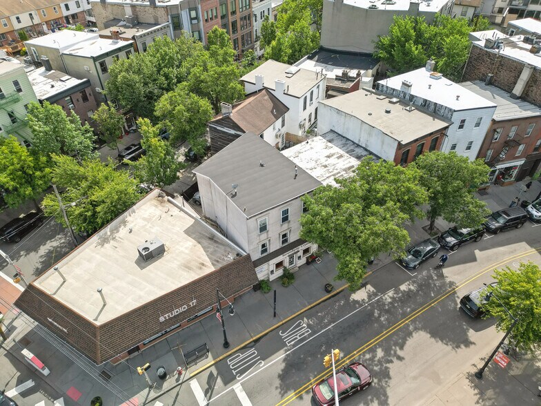 More Photos Of 271 Newark Ave, Jersey City Storefront Retail Residential For Sale