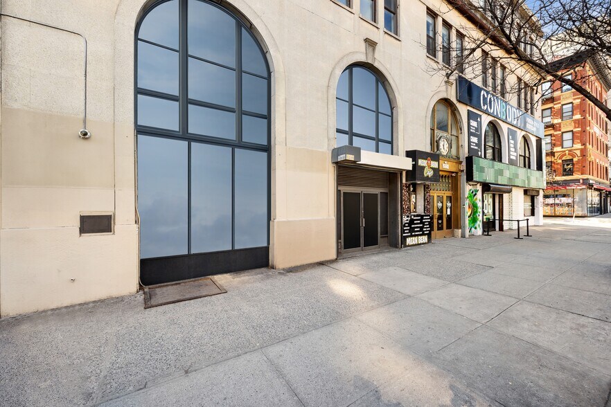 More Photos Of 85 Delancey St, New York Office For Lease
