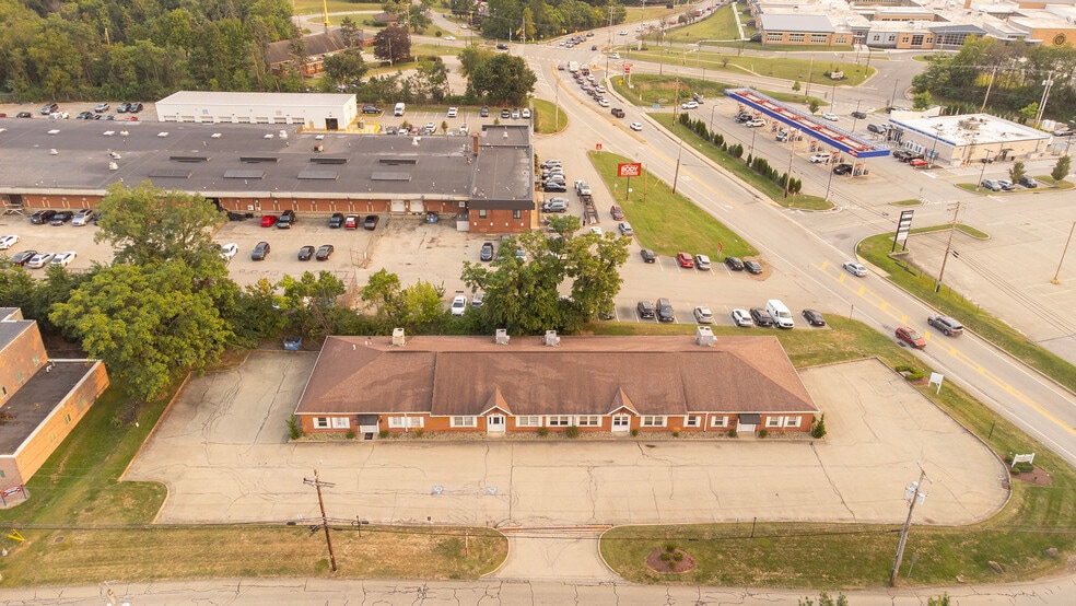 More Photos Of 50 Seco Rd, Monroeville Office For Sale