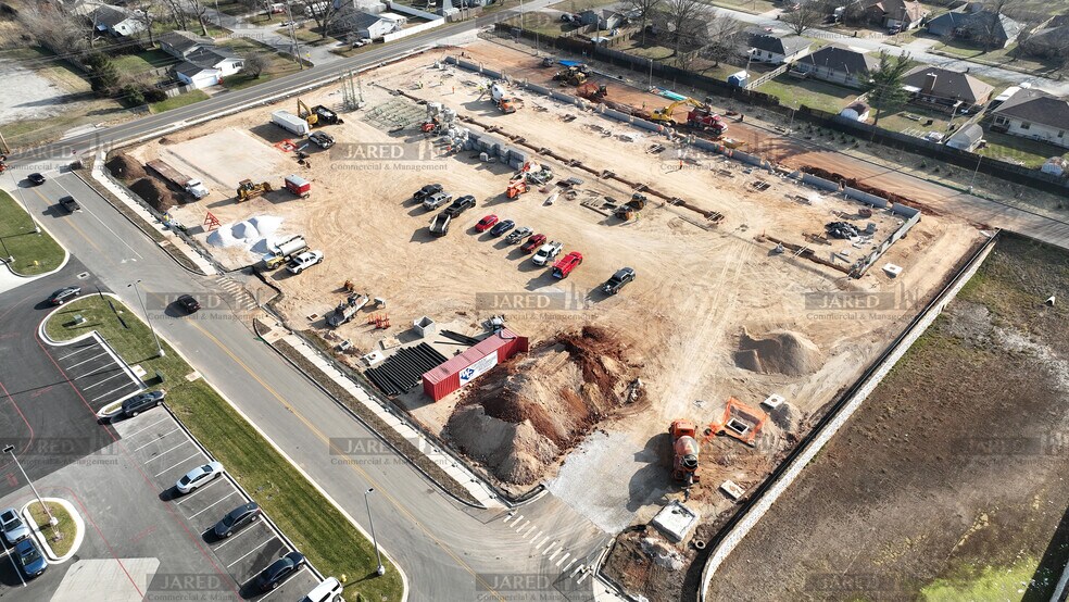 More Photos Of 3444 W Sunshine St, Springfield Storefront For Lease