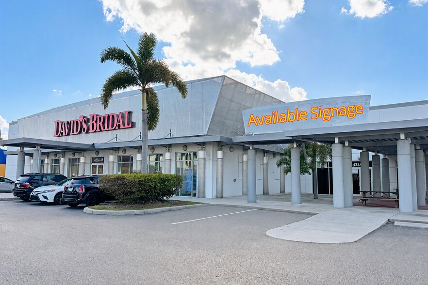 Primary Photo Of 4224 S Cleveland Ave, Fort Myers Unknown For Lease