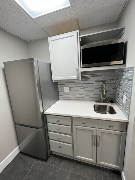 More Photos Of 11166 Huron St, Northglenn Loft Creative Space For Sale