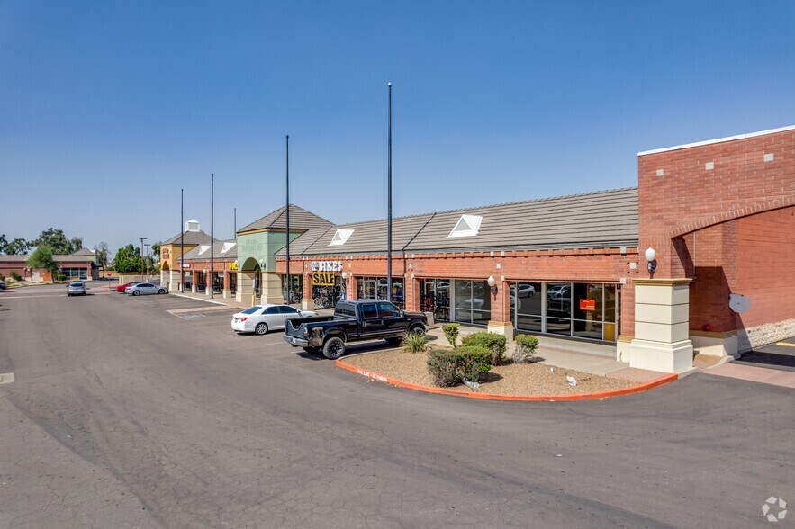 More Photos Of 2710-2734 W Bell Rd, Phoenix General Retail For Lease