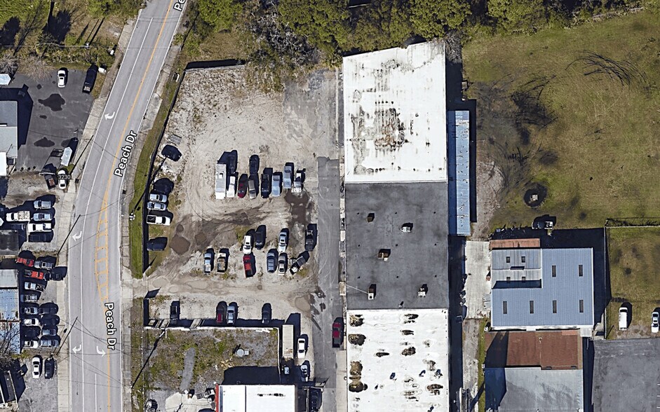 More Photos Of 10221 Beach Blvd, Jacksonville Warehouse For Lease