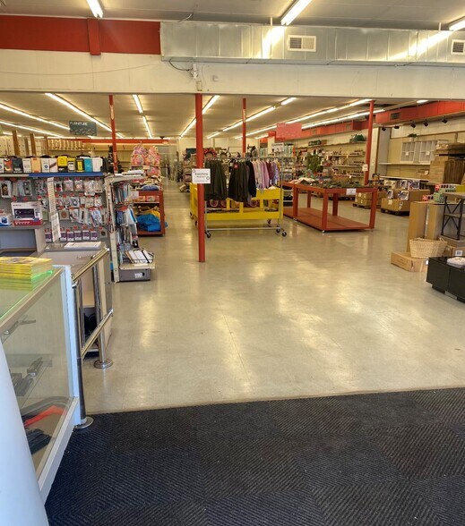 More Photos Of 626 22nd Ave S, Meridian Freestanding For Lease