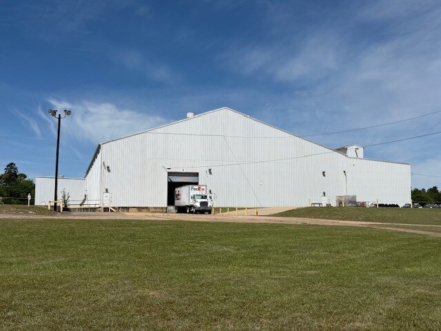 More Photos Of 602 Pershing Ave, Lufkin Warehouse For Sale