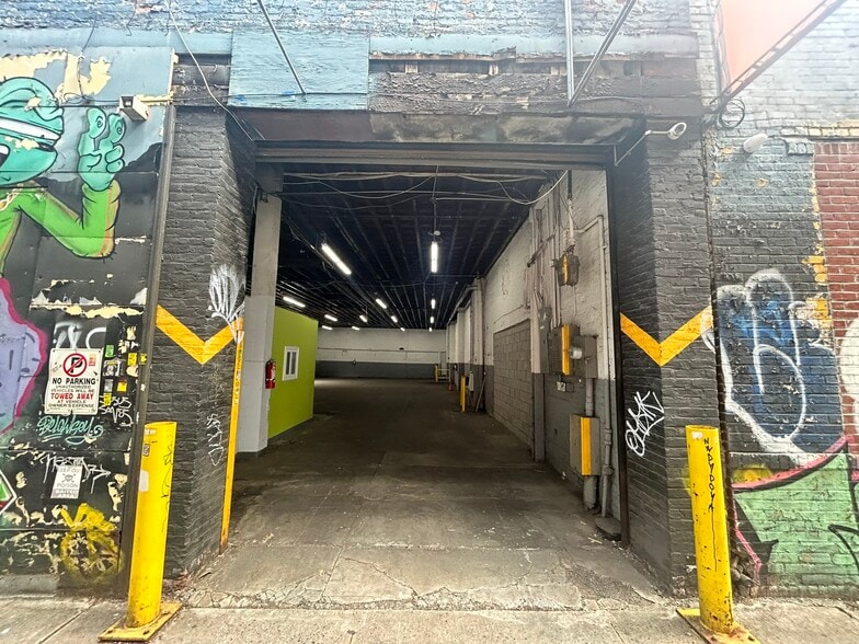 More Photos Of 1903 Broadway, Brooklyn Warehouse For Lease