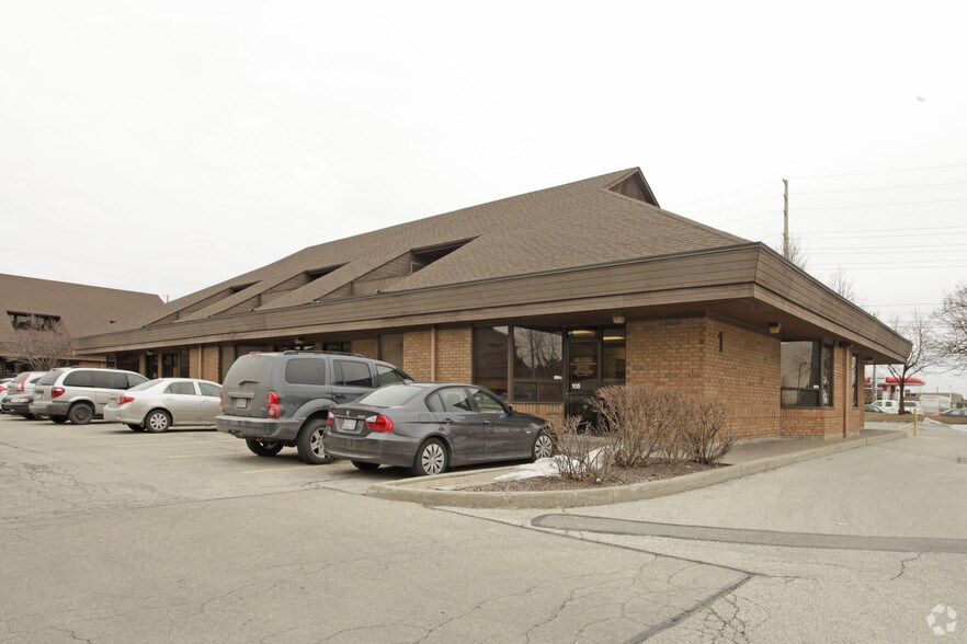 More Photos Of 5 Director Ct, Vaughan Unknown For Lease