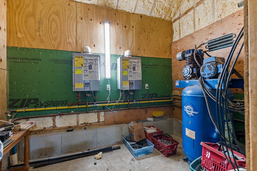 More Photos Of 98 Minebrook Rd, Webster Self Storage For Sale