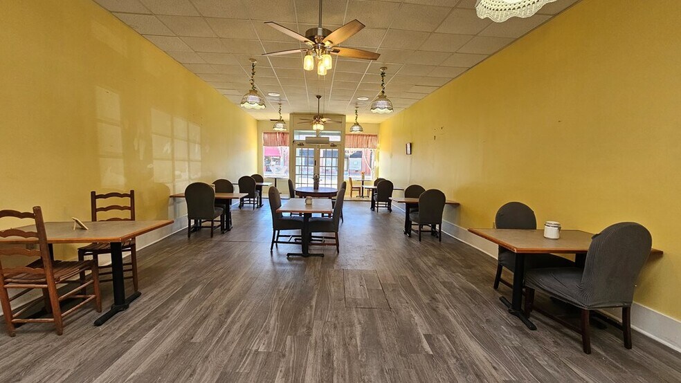 More Photos Of 2727 Cleveland St, Elloree Restaurant For Sale