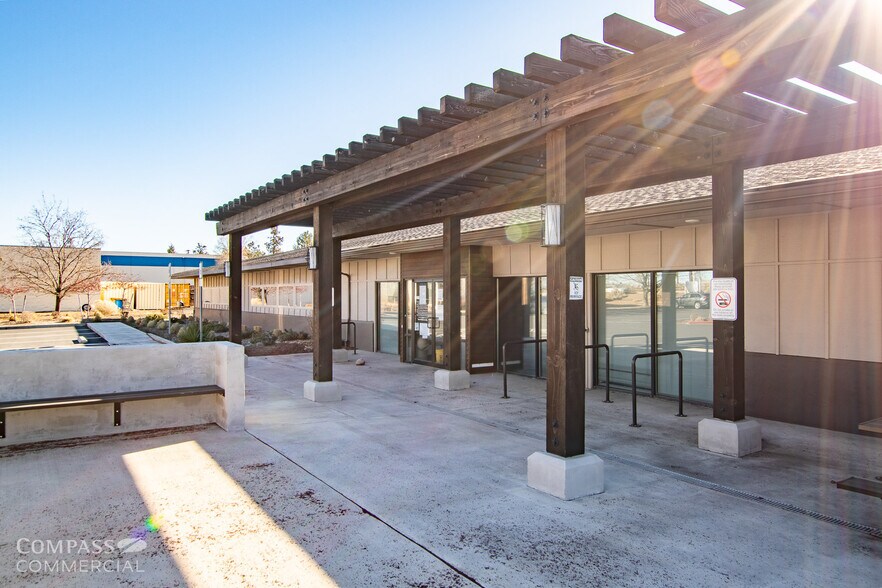 More Photos Of 1645 NE Forbes Rd, Bend Office For Lease