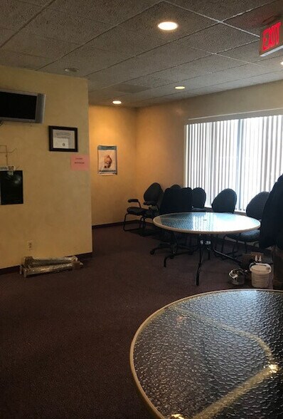 More Photos Of 7883 Seneca Tpke, Kirkland General Retail For Lease