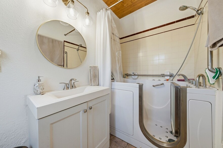 More Photos Of 714 W 38th St, San Pedro Land For Sale