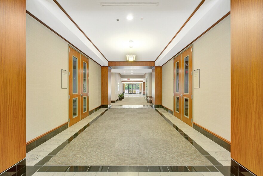 More Photos Of 1035 Southcrest Dr, Stockbridge Unknown For Lease