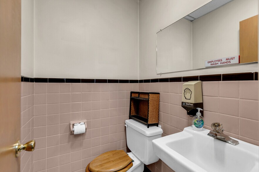 More Photos Of 9 Hospital Dr, Toms River Medical For Sale